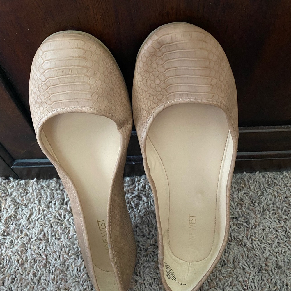 Nine West tan flats, size 8